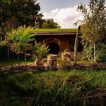 Valea Celor Doisprezece Hotel Piriu Dobreni Bagian luar foto