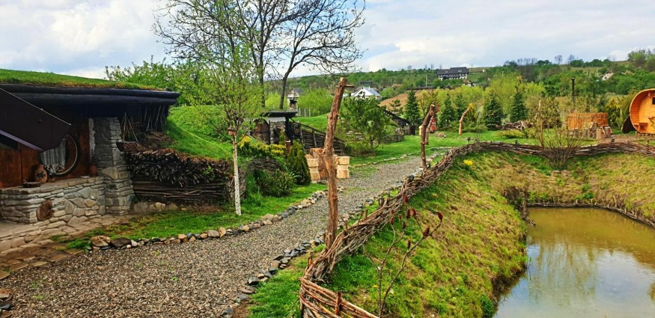 Valea Celor Doisprezece Hotel Piriu Dobreni Bagian luar foto